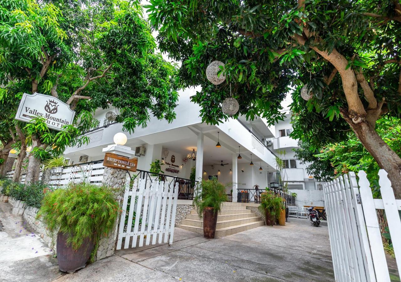 Valley Mountain Hotel Vung Tau Exterior photo